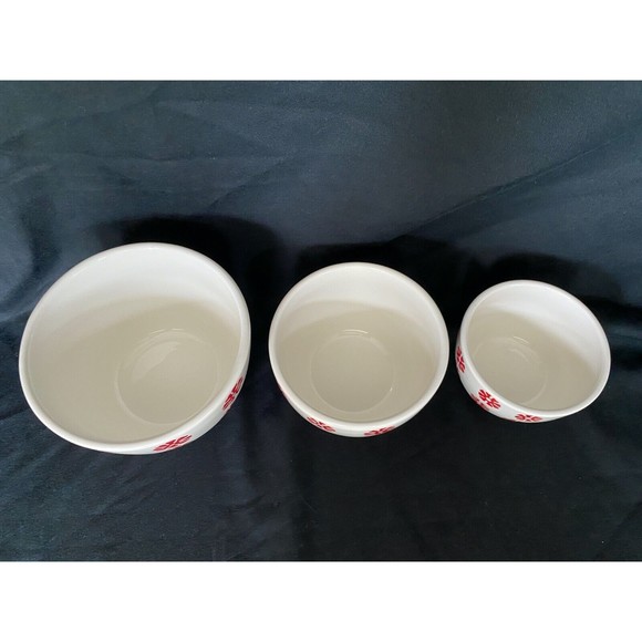 Crate & Barrel Mixing Bowls Addison Lot of 3 Nesting Heart Design Portugal - Picture 4 of 7